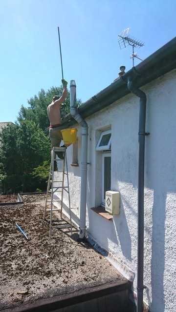  Gutter cleaning 