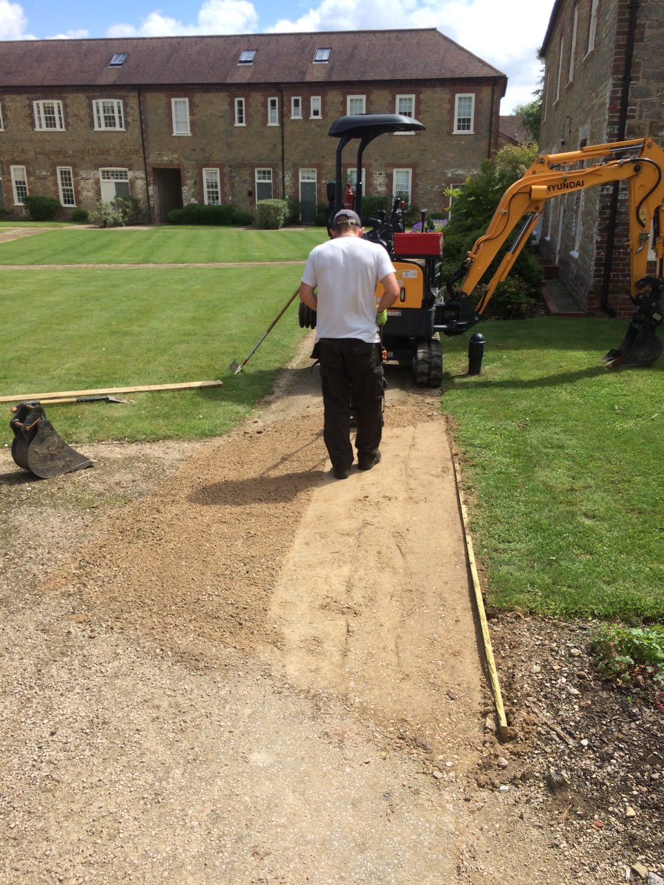  Replacing edging boards 